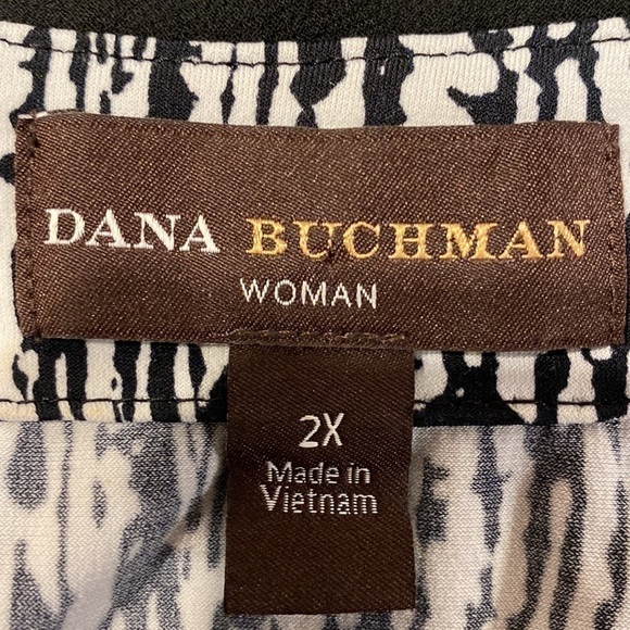 F womens Dana Buchman black stretch 3/4 sleeve plus size top 2x. EUC - Picture 3 of 3